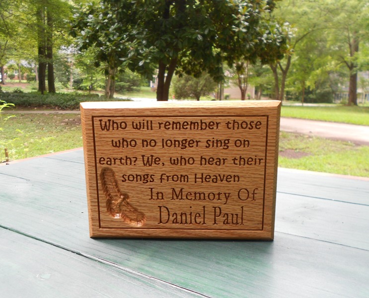 Remembrance Plaque with Soaring Eagle