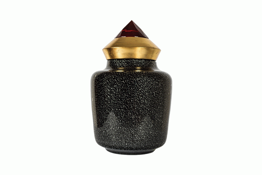 Scent of memory silver with red top