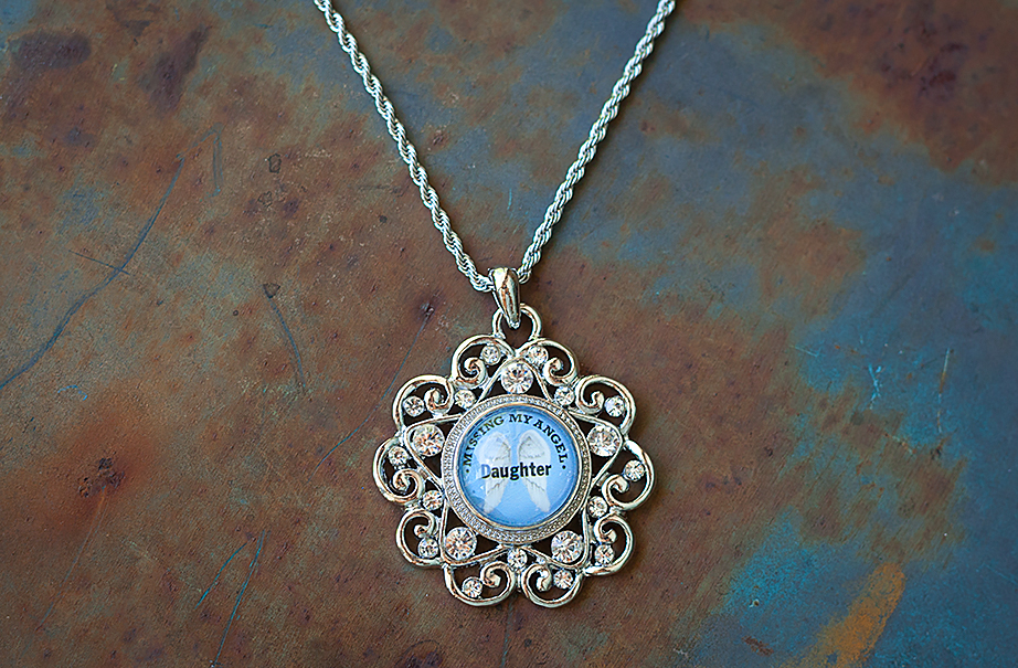 Rhinestone Flourish Pendant Necklace Rhinestone Flourish Pendant Necklace