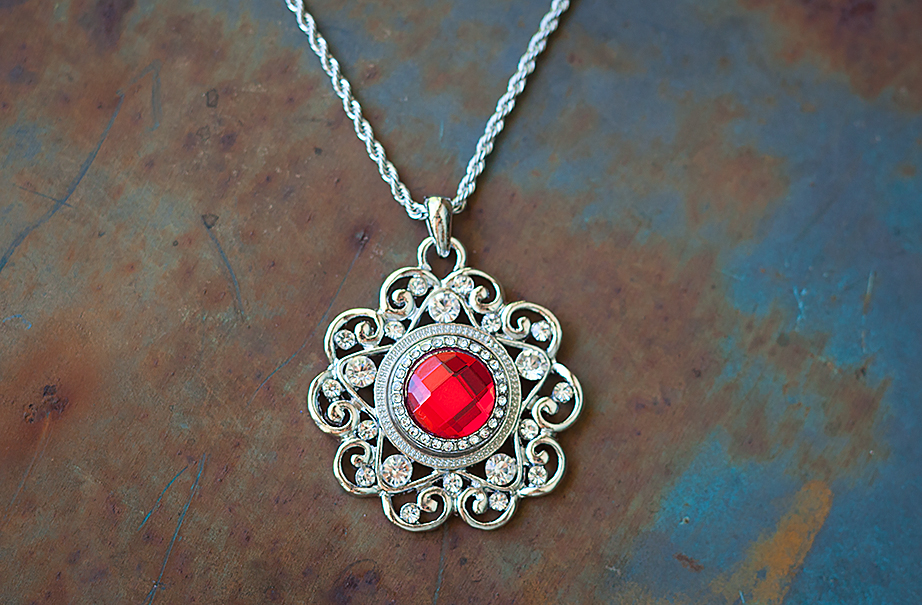 Rhinestone Flourish Pendant Necklace Rhinestone Flourish Pendant Necklace