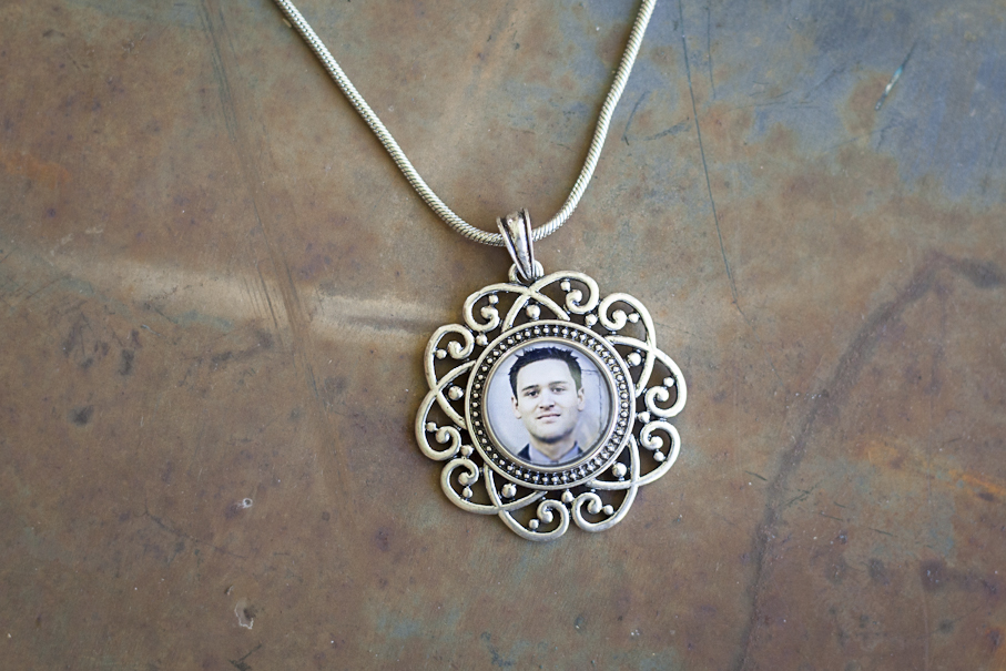 Flourish Pendant Necklace