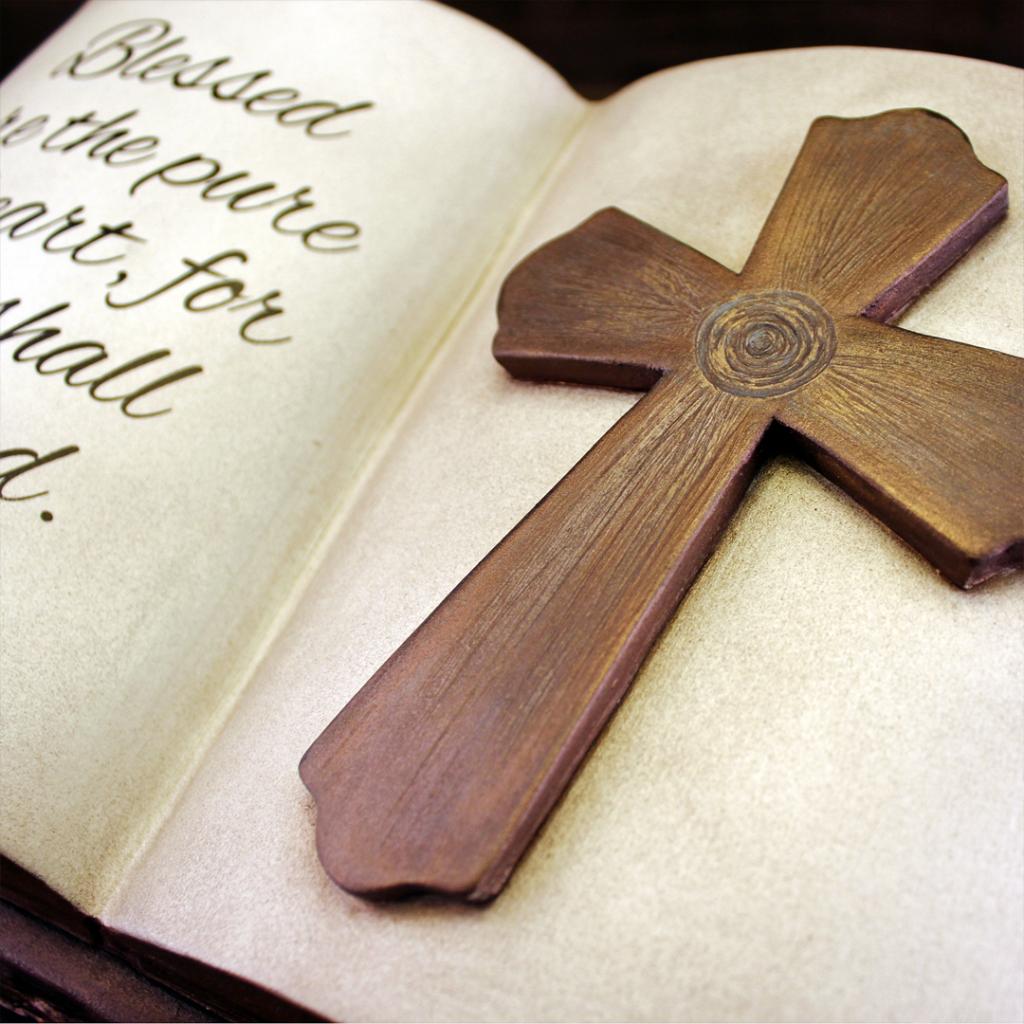 Bible Cross Urn Detail